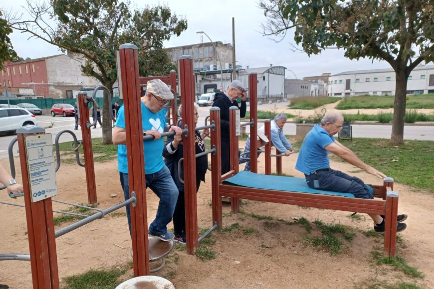 Sessió d'exercicis al Parc Urbà de Salut (Pont Major)